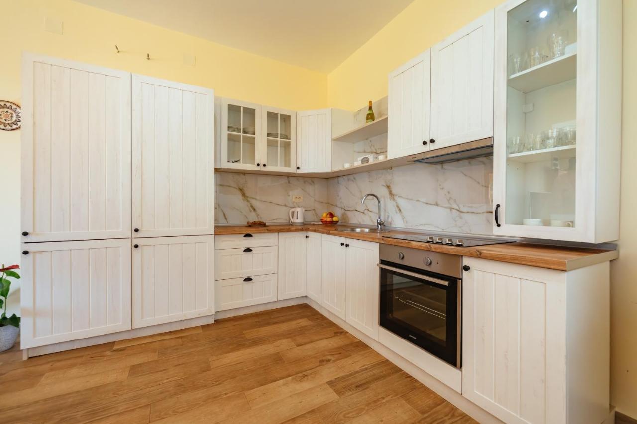 Holiday Home Sea Petrovac Bagian luar foto