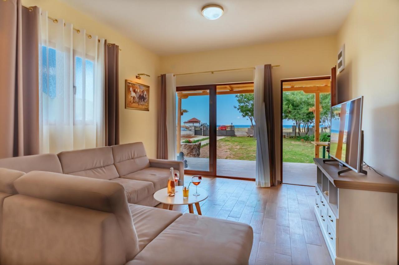 Holiday Home Sea Petrovac Bagian luar foto