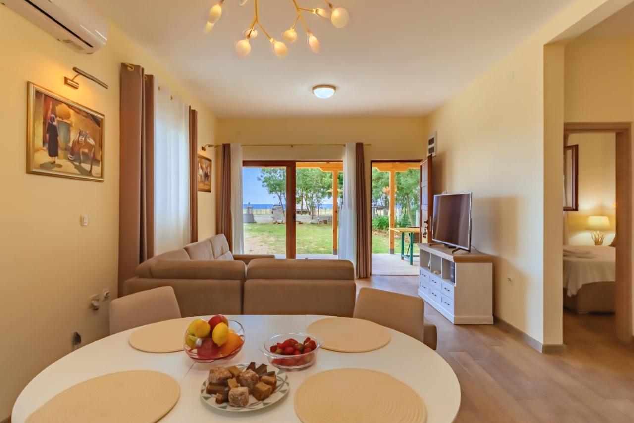Holiday Home Sea Petrovac Bagian luar foto