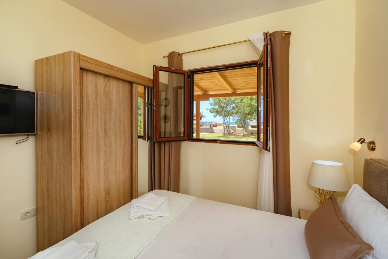 Holiday Home Sea Petrovac Bagian luar foto
