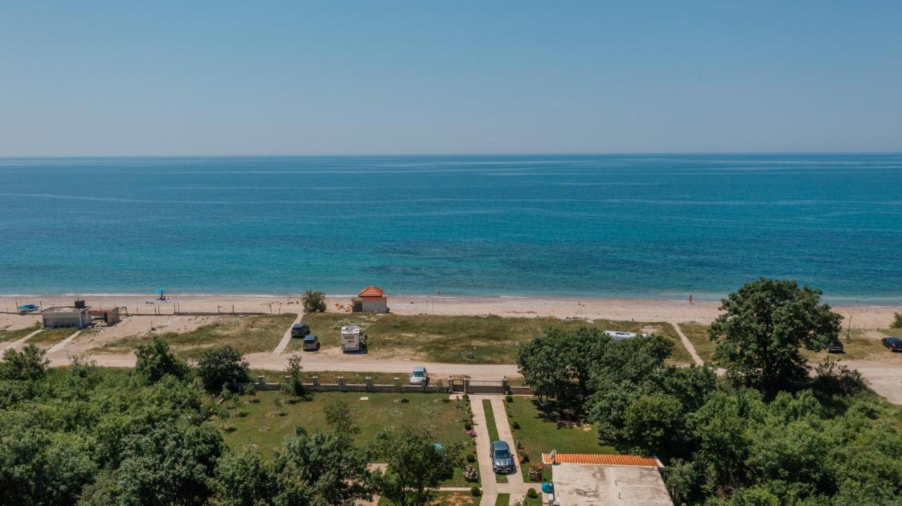 Holiday Home Sea Petrovac Bagian luar foto